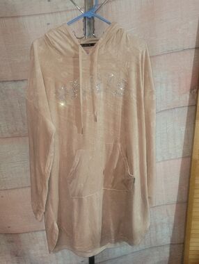 Paris Hilton Nightgown